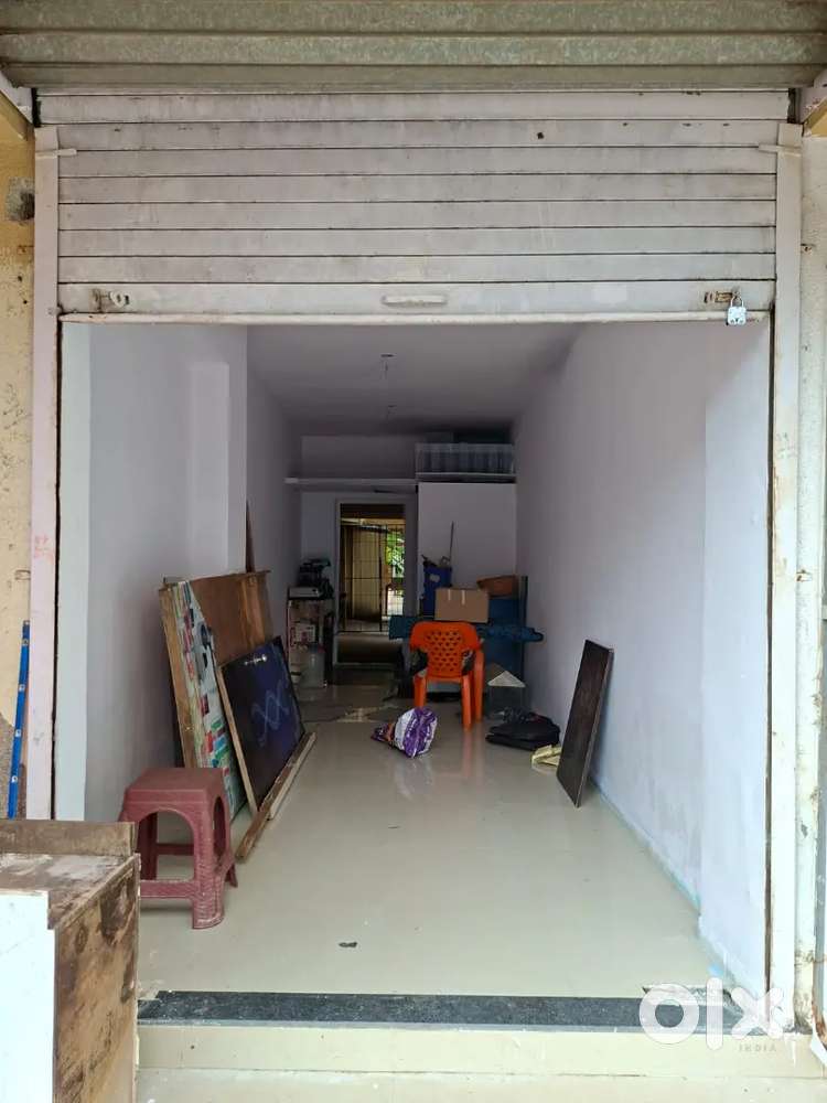 Urgent Shop For Rent In Prime Crowded Location