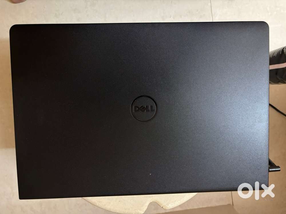 Dell LAPTOP 15.6 FULL HD