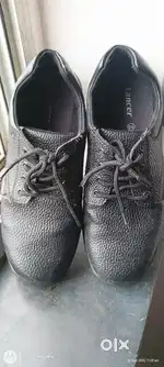 Safety Shoes Size  No. 10, Lancer make