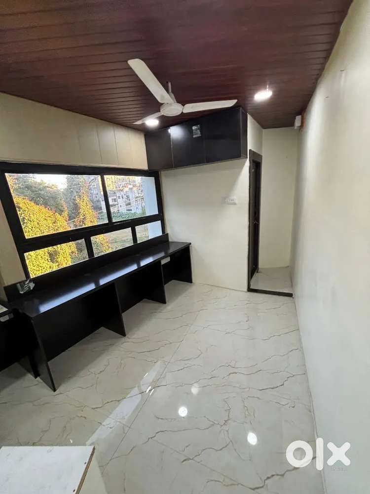 Fully furnished office space available in Palasia location