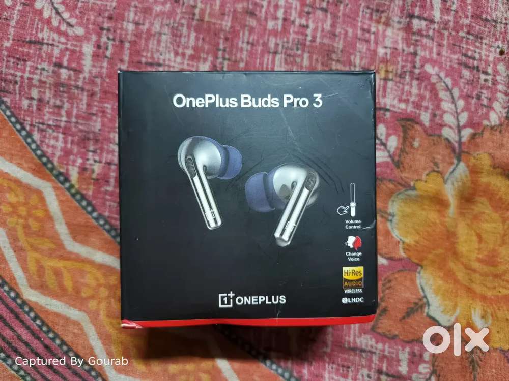 OnePlus Buds Pro3 Blootooth earbuds, Type C fast Charging