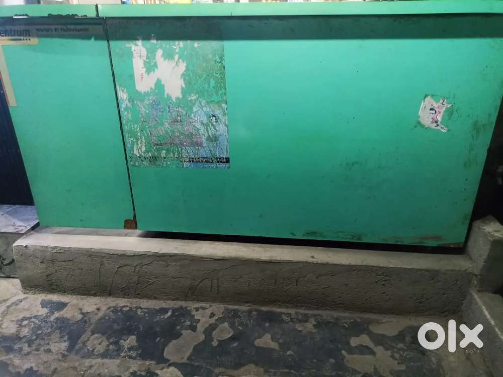 Shop wood Counter urgent sell