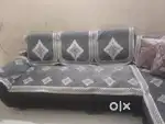 Selling a L shape sofa