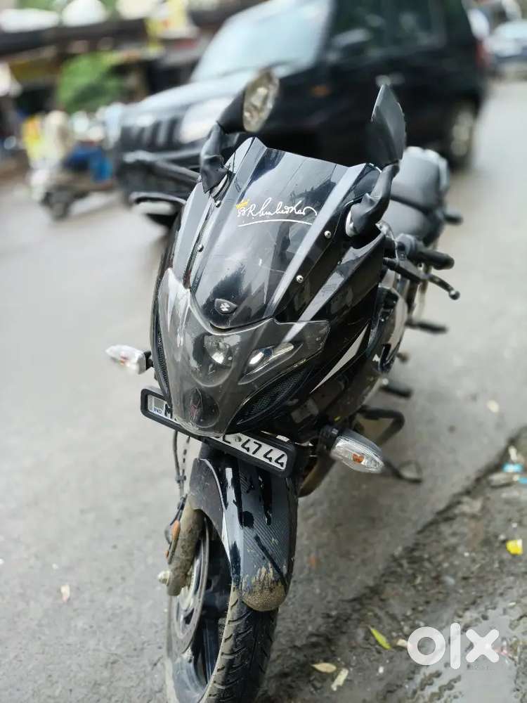 Pulsar 220 black and white 8 emi pending 5417  january 5