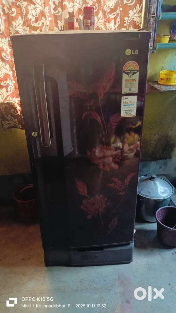 LG 190 LITER REFRIGERATOR GOOD AND RANING CONDITION URGENT SALE