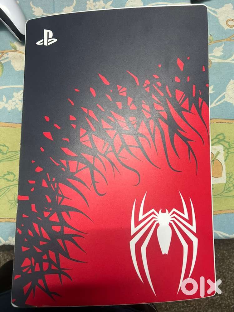 2 controllers PlayStation 5 Disc Edition perfect condition Negotiable