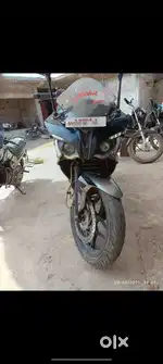 Bajaj Pulsar RS200 very good condition sale karna hai