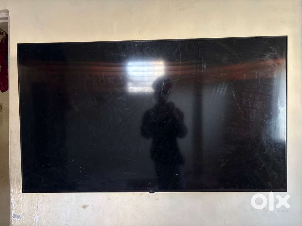 LG 55 inch tv display broken only