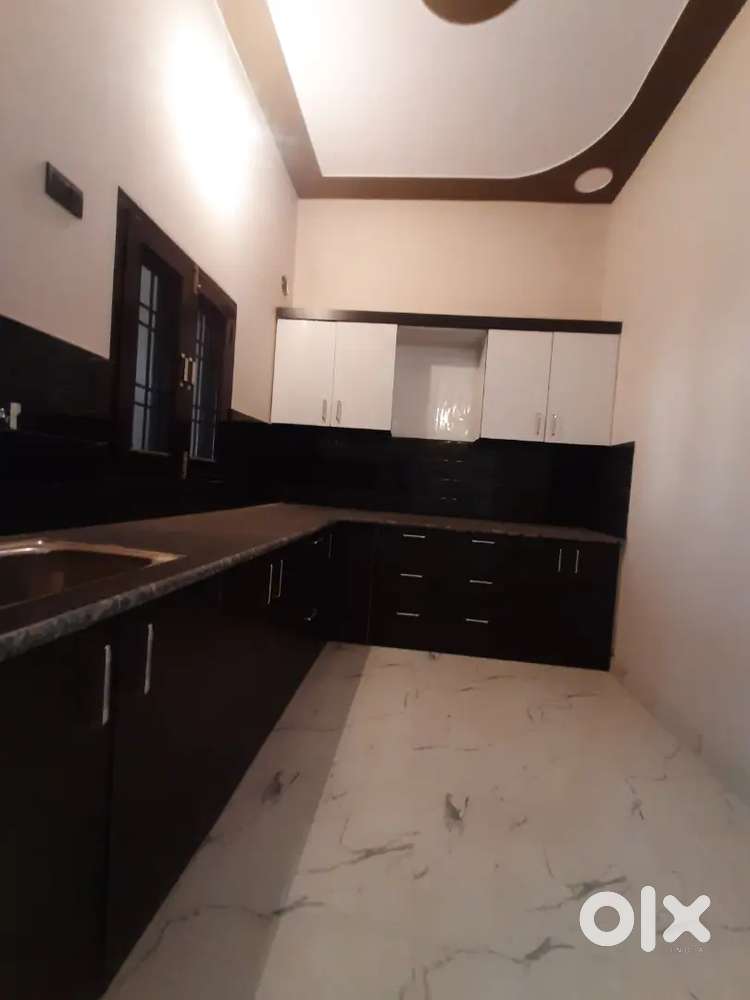 House for sale in Swarn Jayanti Nagar.