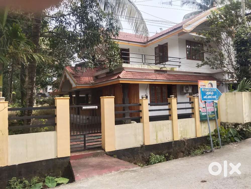 14cent.2floorhouse.5bedroomattachedhouse.kurishumuoode.chathepuza.near
