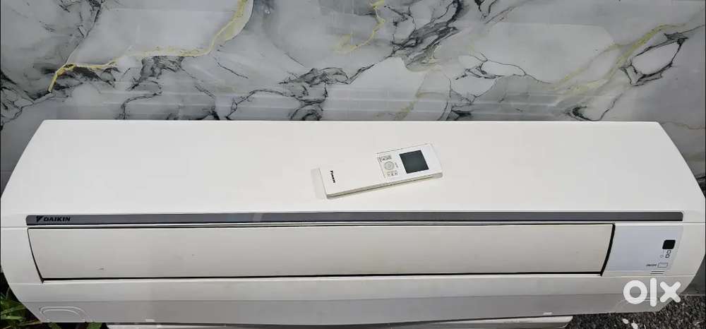 Daikin 1.8 ton ac
