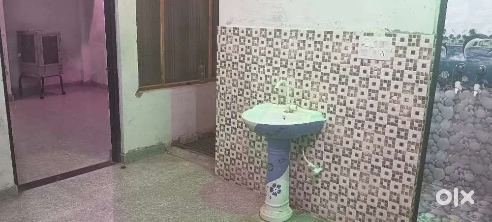 Room in Deputyganj Nilmatha for rent