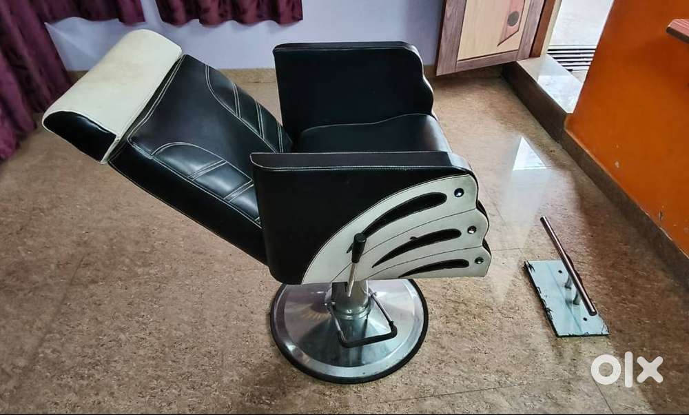 Spa and Parlour Items for Sale