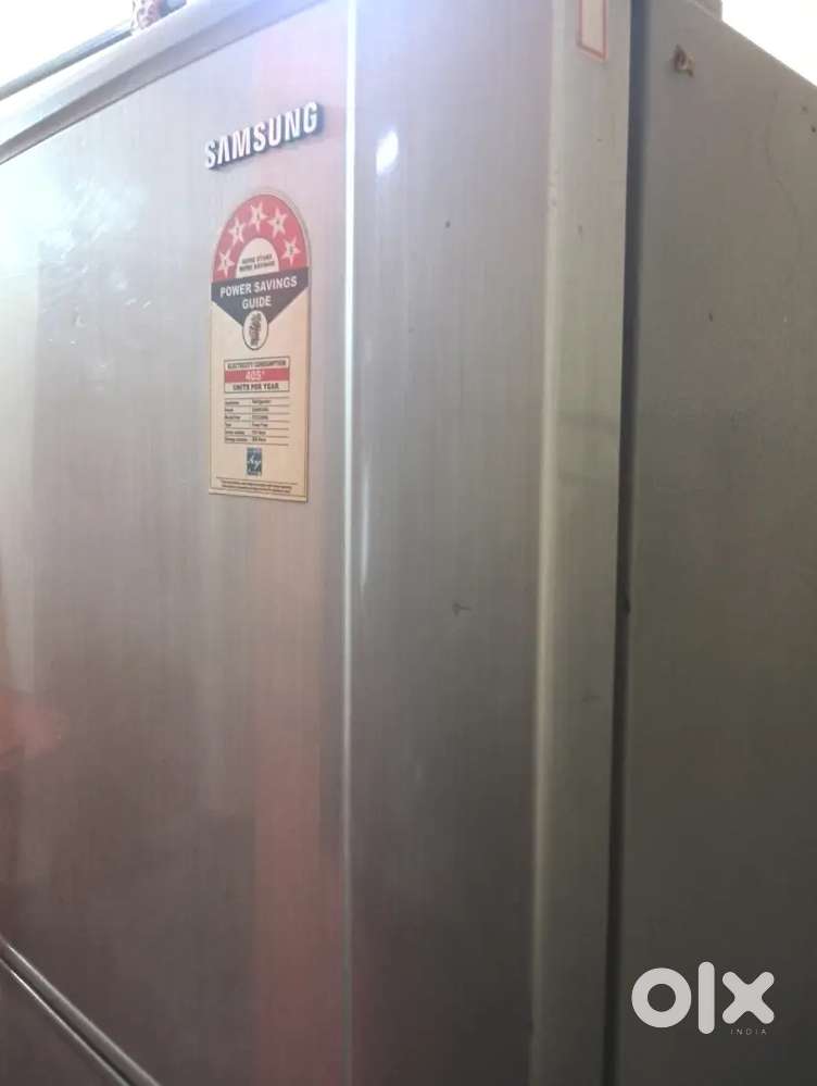 Refrigerator samsung 310 liters.