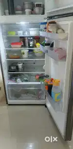 SAMSUNG REFRIGATOR