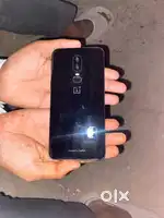 8 Gb ram 256 gb internal one plus 6 model 6 saal purana Old is golf ..