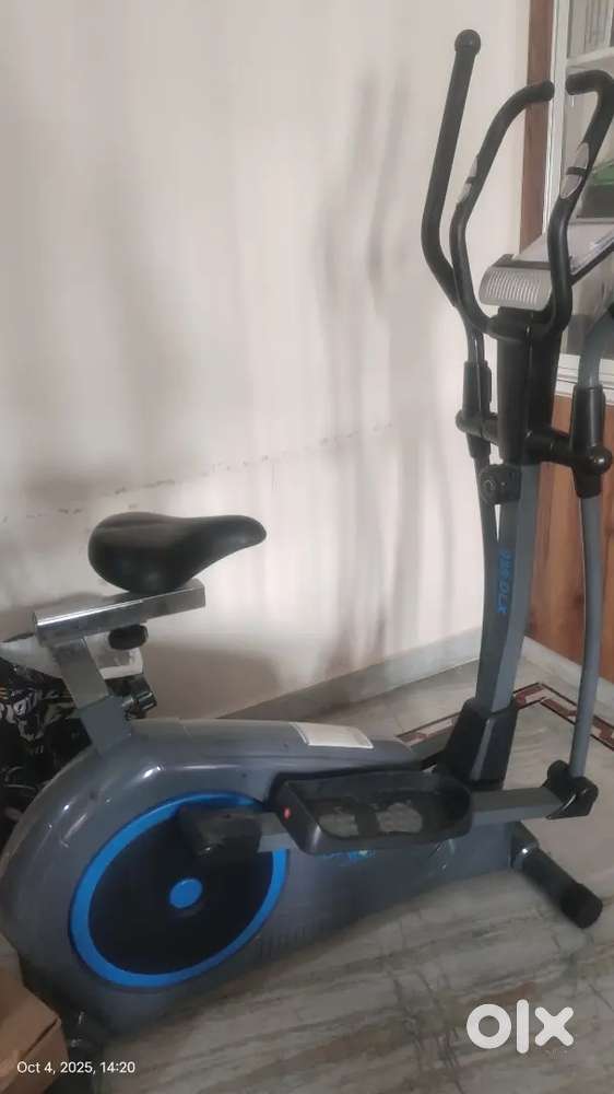 Cardio World Dlx 939
