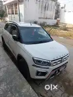 Maruti Suzuki Brezza Top model 2021 March