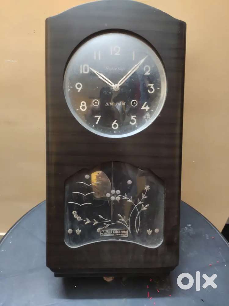 Old clock and radio for sale