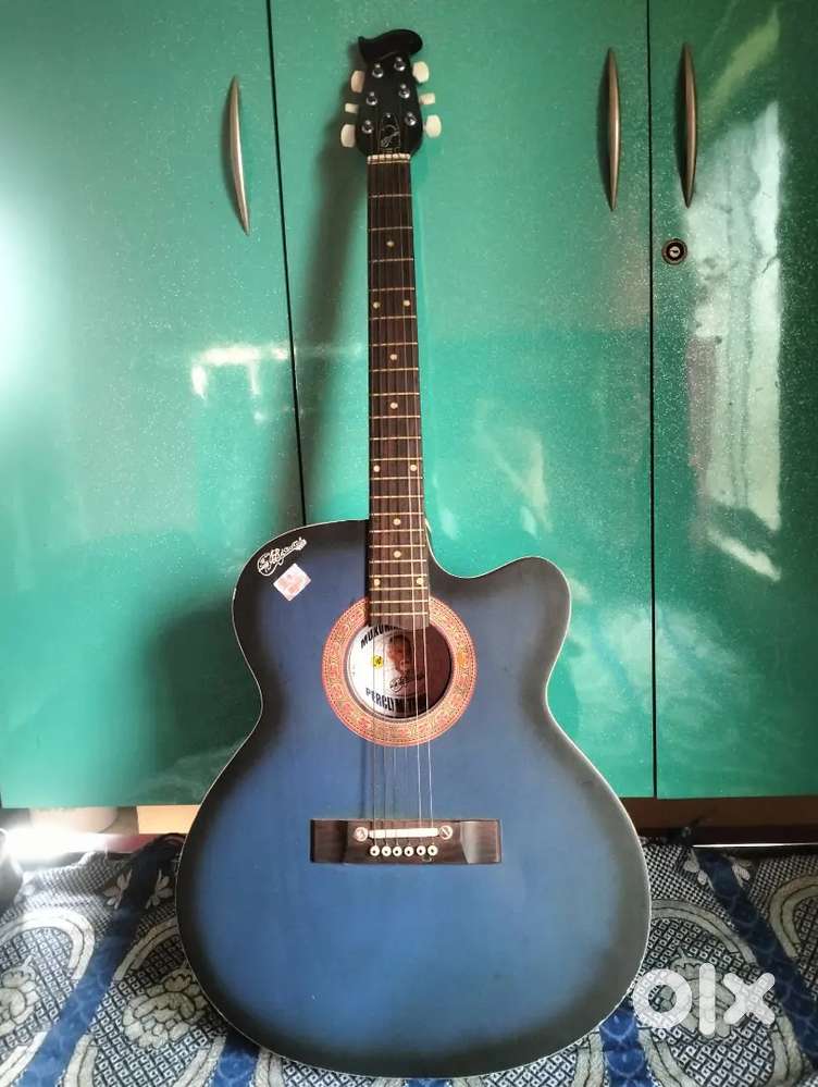 BRAND SIGNATURE GUITAR (ORGINAL)