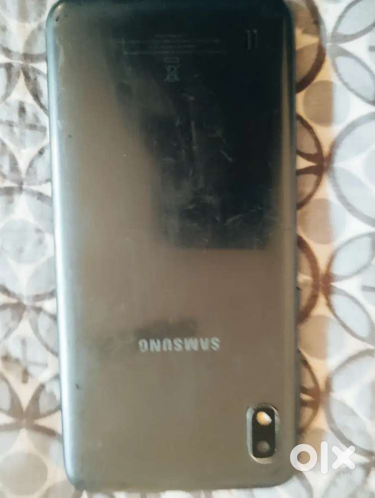 Selling my Samsung A10 in excellent working condition.