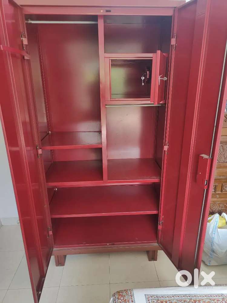 Steel Cupboard heavy gauge with Locker or Tijori and all Keys