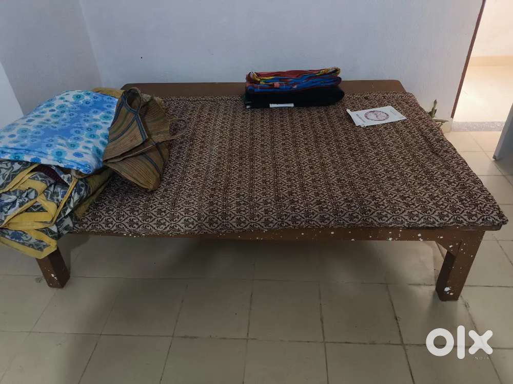 1 ROOM WITH ATTACHED KITCHEN BATHROOM WITH BIKE PARKING