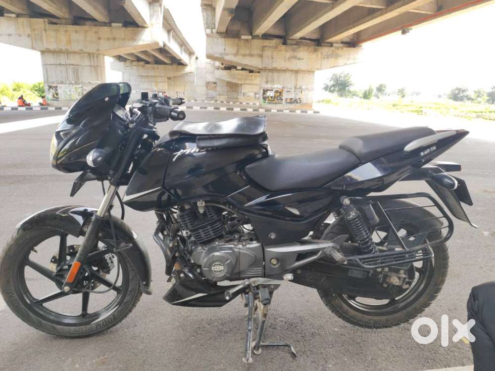 Bajab Pulsar 125, Sports Bike