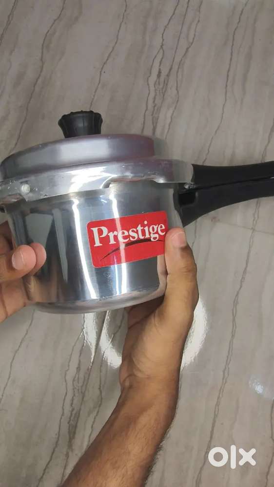 Prestige Popular Svachh Silver Aluminium 1.5L cooker