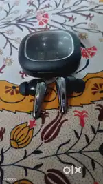 TRUKE EARBUDS