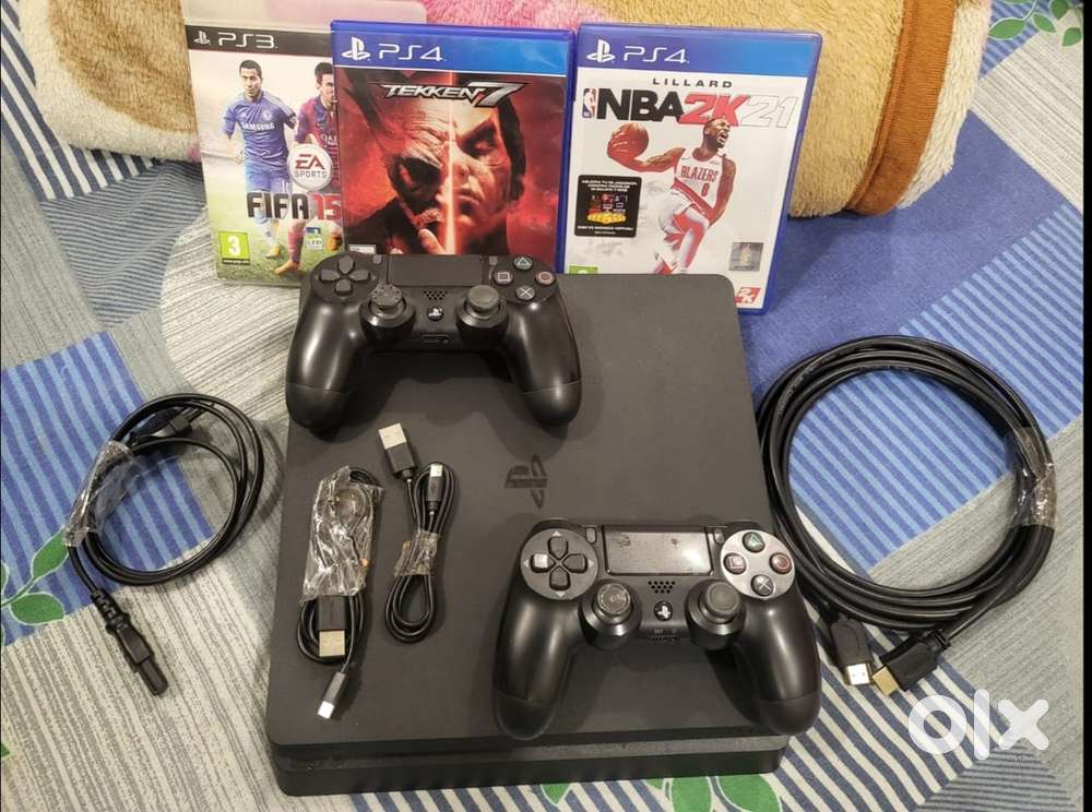Sony PS4 with all accessories, Working excellent condition !!
