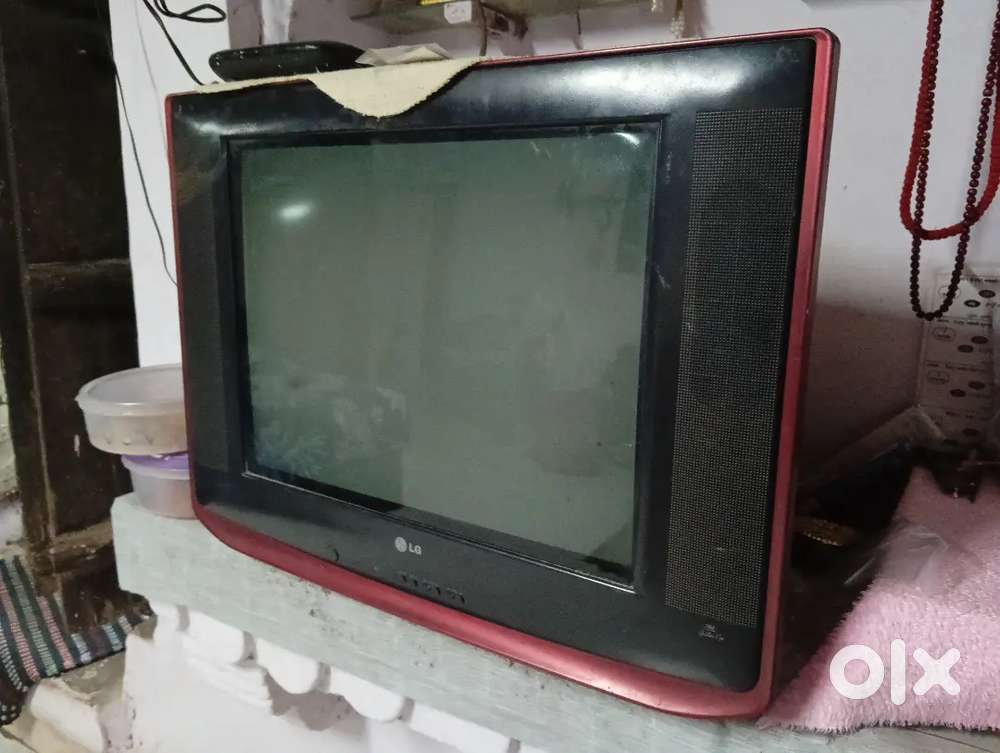 LG BOX TV WITH REMOTE