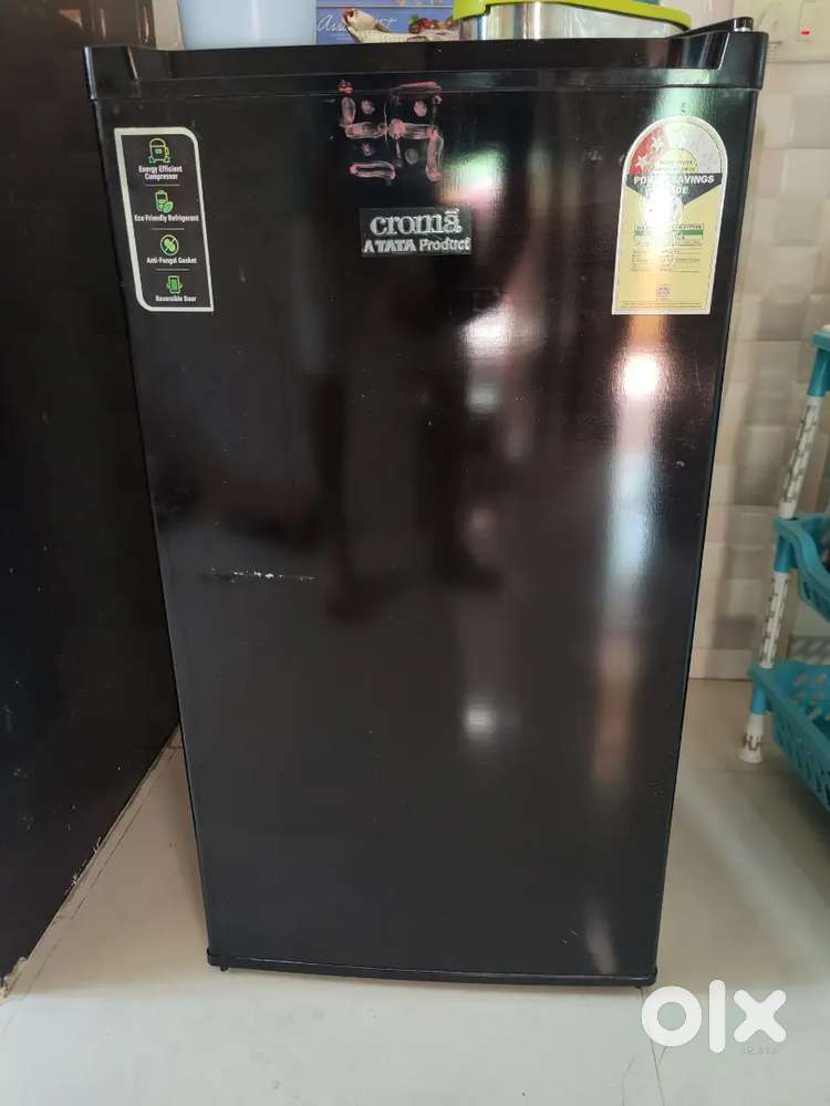 Croma Refrigerator 84 litres