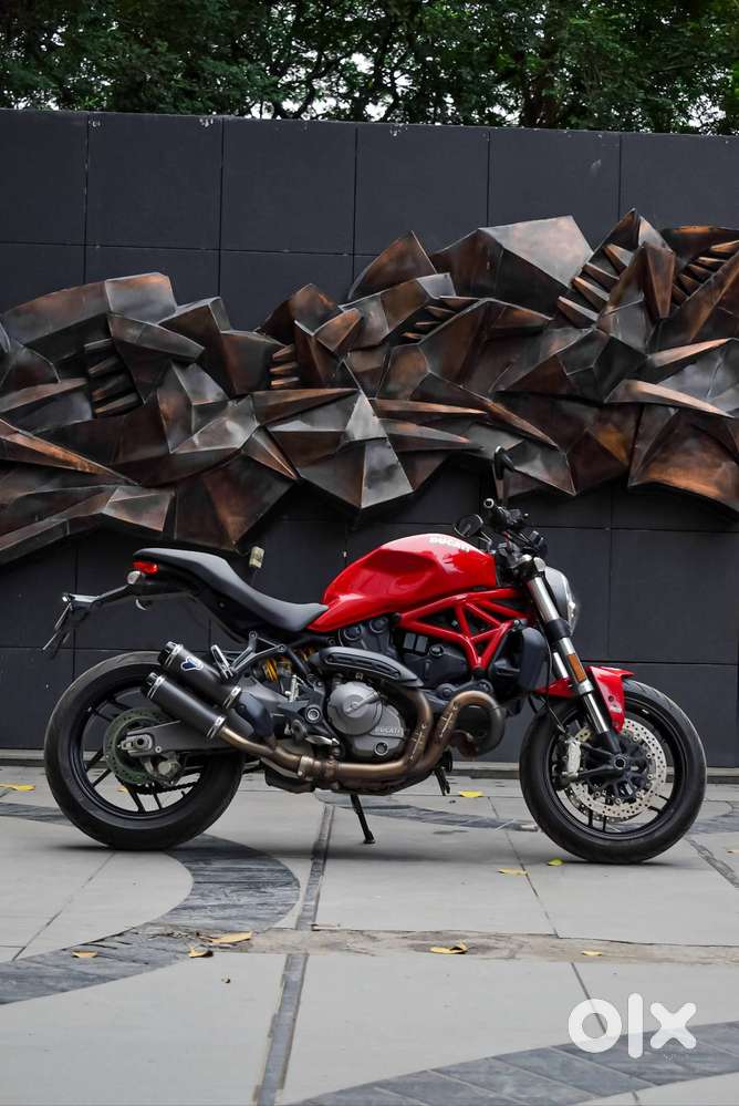 Ducati Monster 821