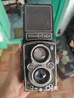 Urgent sale antique cameras