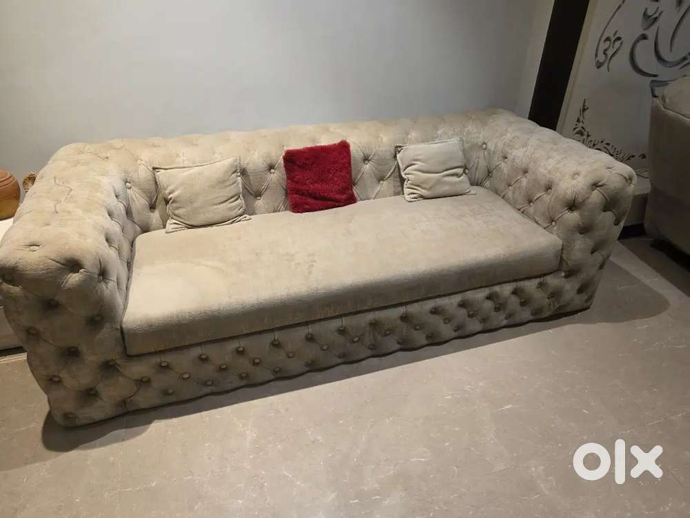 Sofa well maintained
