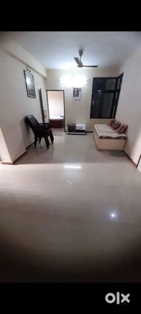 FLAT FOR SALE IN ATTRACTIVE PRICE