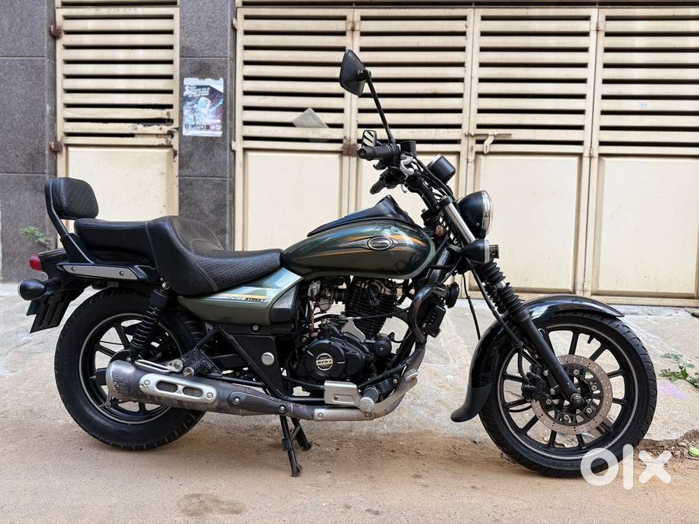 Avenger 220 street 2016 November model