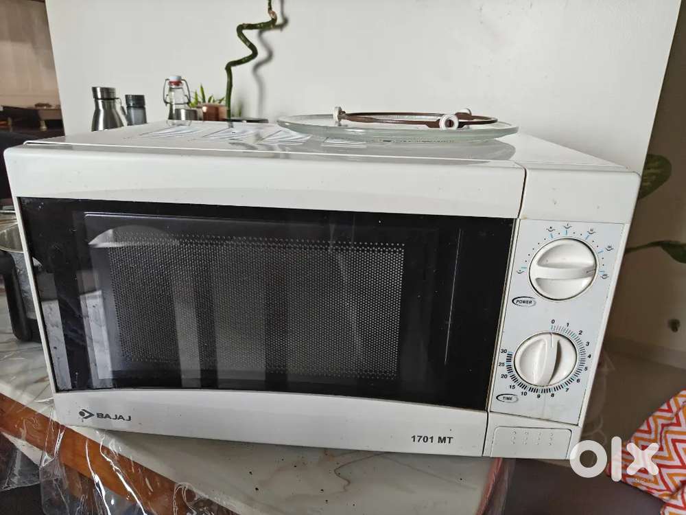 Working Microwave for clearance sale at a very low price