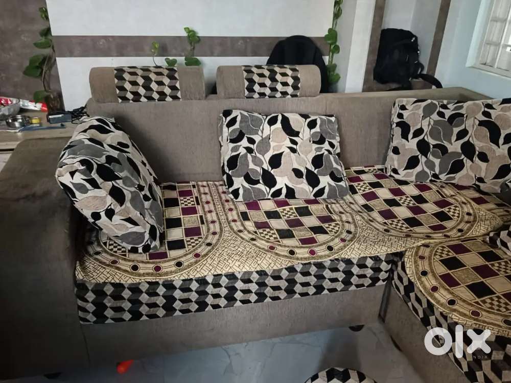 6 seater L-shape sofa