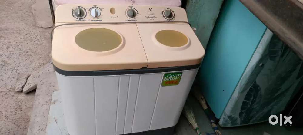 Semi automatic washing machine