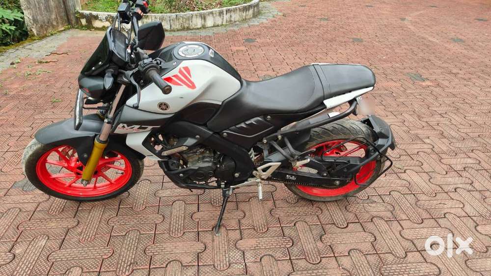 Yamaha MT-15  2021 Model  Matte Light Grey Metallic