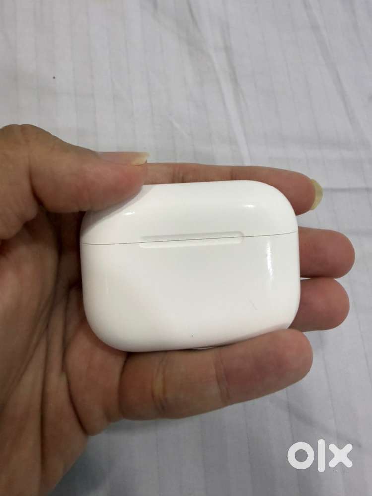 Airpods pro 1 for sale andheri west
