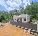 60ലക്ഷം കോഴിപ്പിള്ളി പാർക്കിന് സമീപം കോതമംഗലംkozhippilly