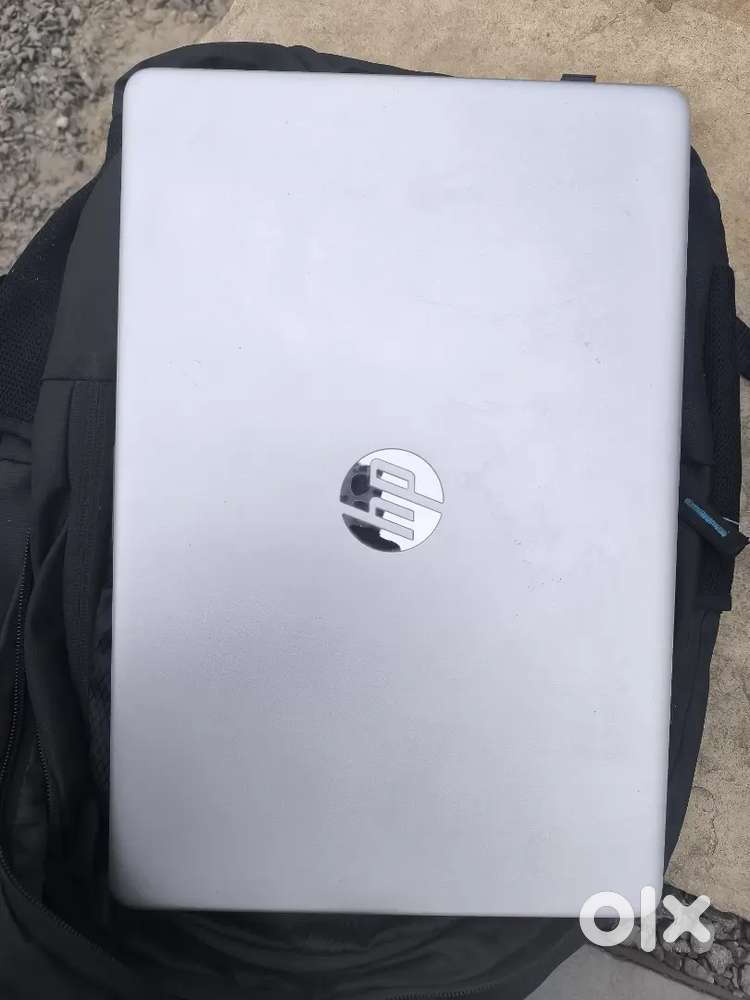 HP LAPTOP I3
