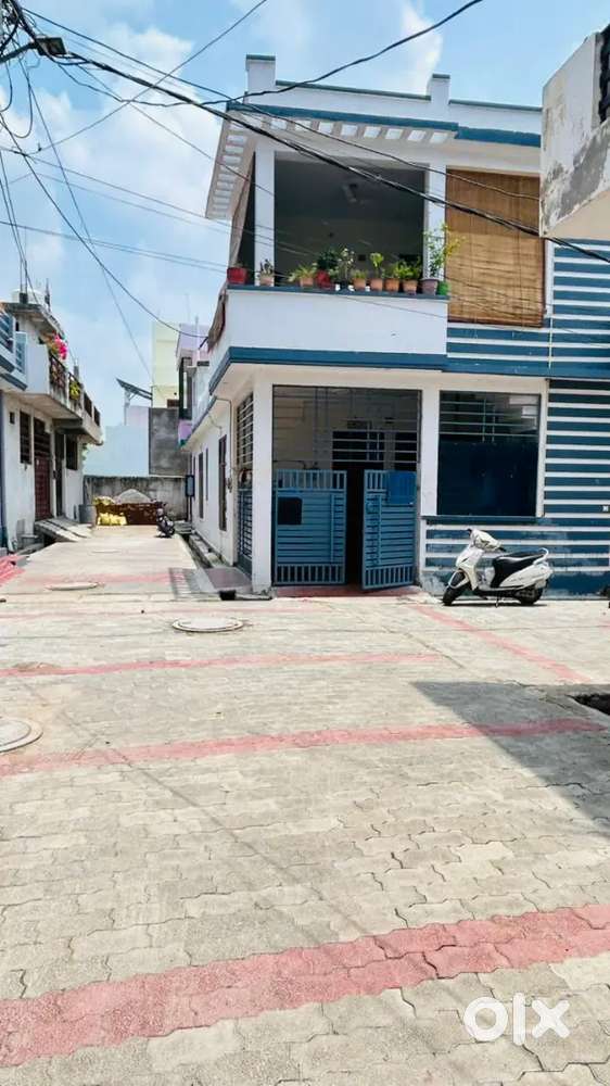 1400 sq.ft. Corner House For Sale Urgent