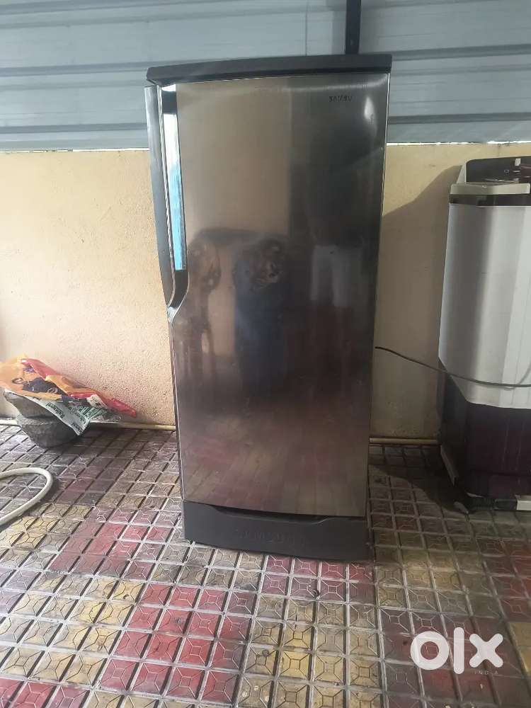 Samsung Fridge single door _ 2012