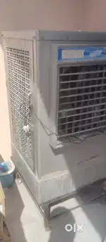 Cooler for sale in excellent condition
