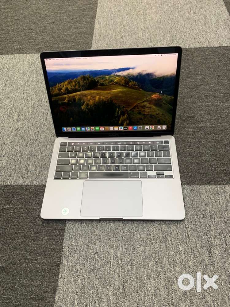 Apple MacBook Pro \ 13inch \ i7 \ 32GB \ 512GB \ TouchBar \ Warranty