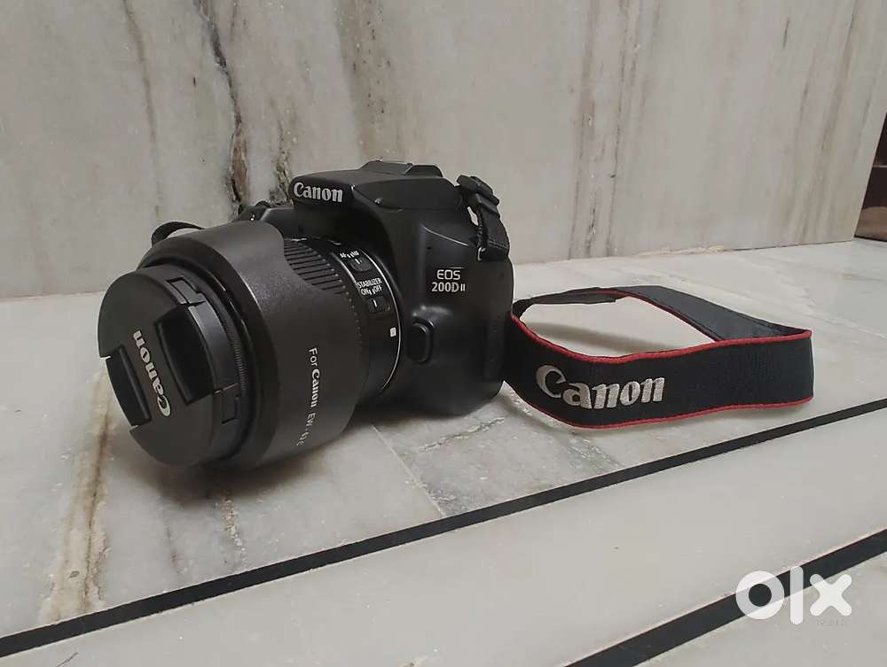 Cannon 200D M2 18-55mm For Rent